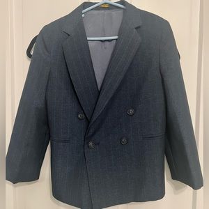 Boys pin stripe navy suit (pants and jacket) size 7 Reg